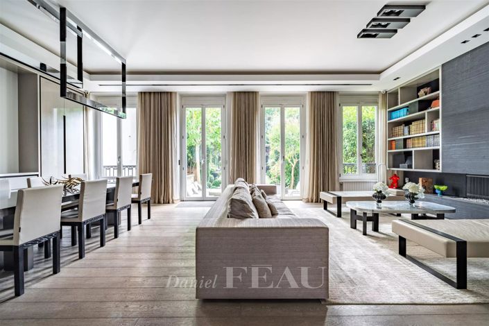 Image No.11-5 Bed House for sale