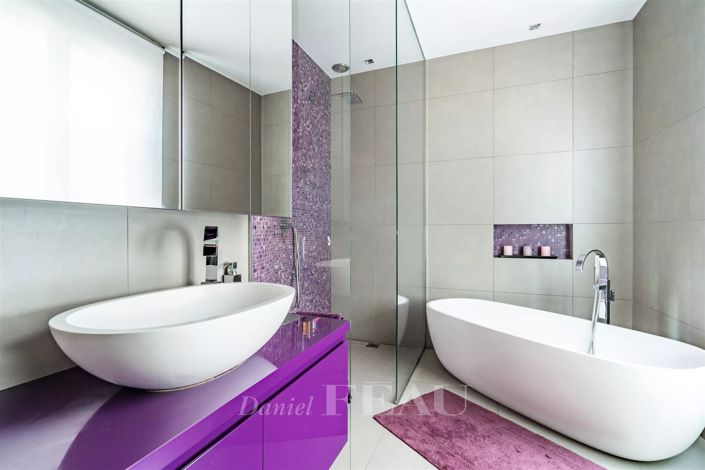 Image No.22-5 Bed House for sale