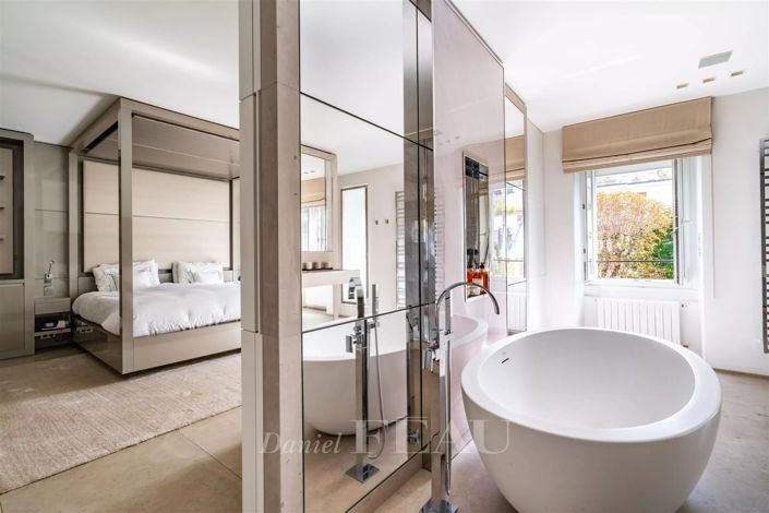 Image No.25-5 Bed House for sale