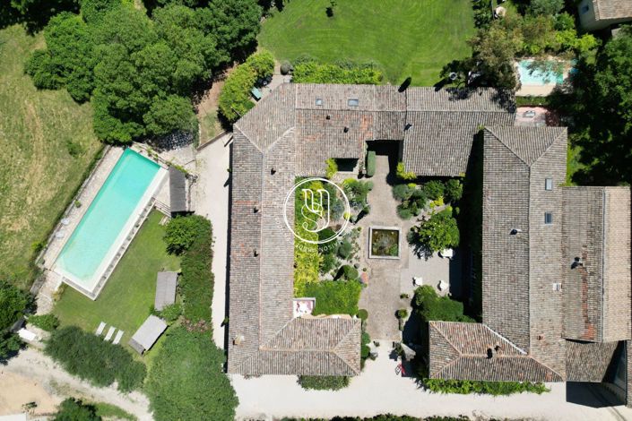 Image No.17-22 Bed House for sale