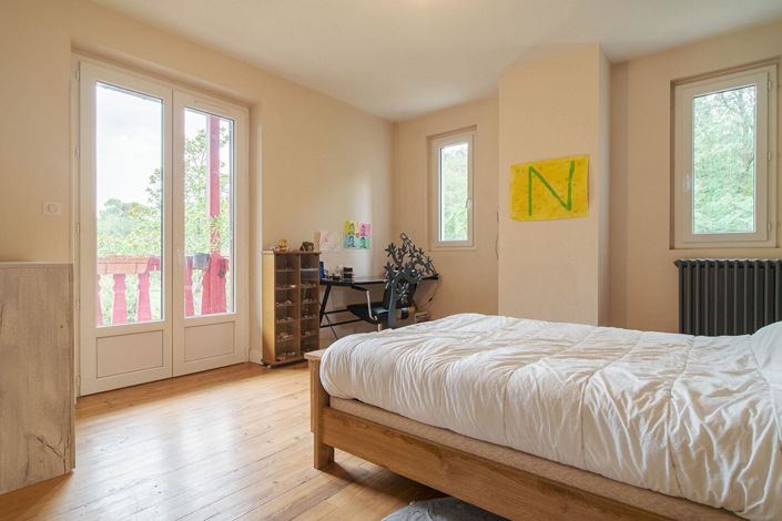 Image No.13-4 Bed Property for sale