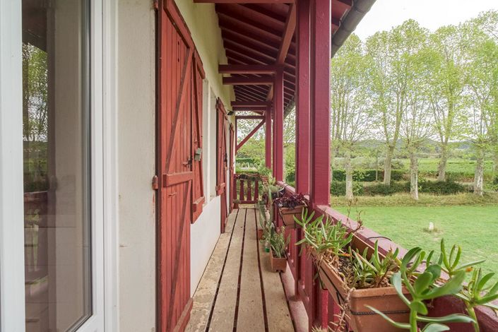 Image No.14-4 Bed Property for sale