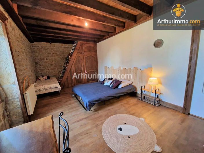 Image No.10-3 Bed House for sale