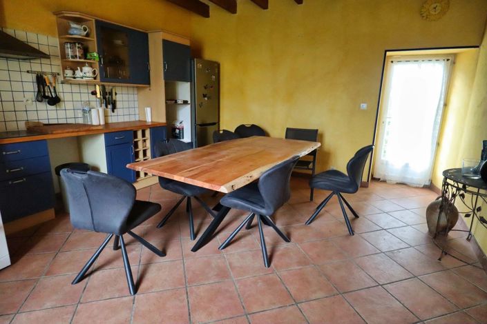 Image No.5-2 Bed House for sale