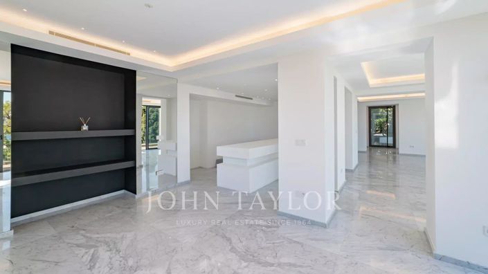 Image No.11-4 Bed House for sale