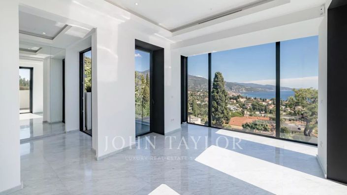 Image No.12-4 Bed House for sale