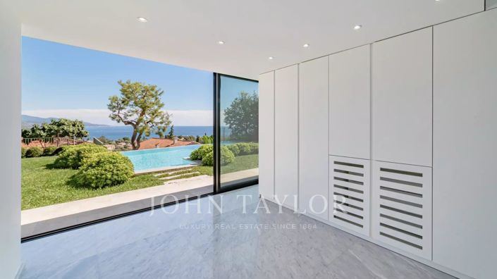 Image No.15-4 Bed House for sale