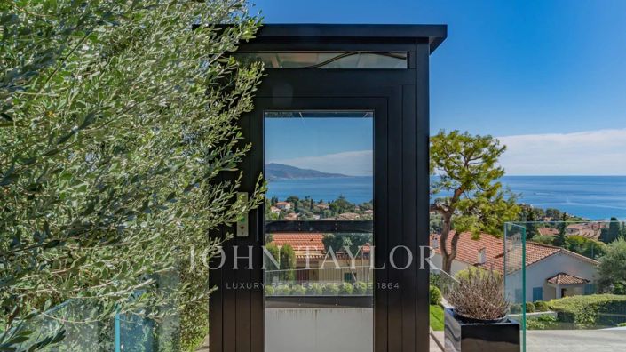 Image No.7-4 Bed House for sale