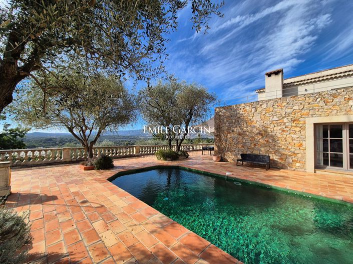 Image No.2-4 Bed House for sale