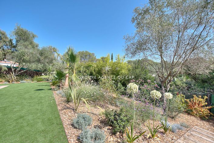 Image No.12-5 Bed House for sale