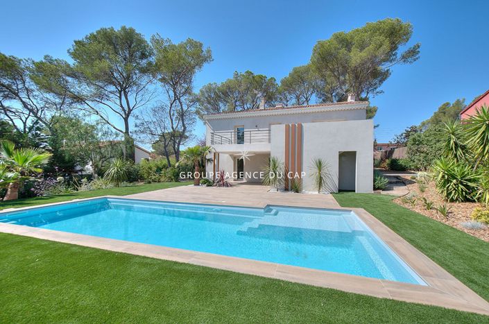 Image No.2-5 Bed House for sale