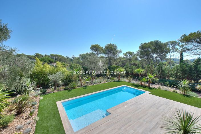 Image No.3-5 Bed House for sale