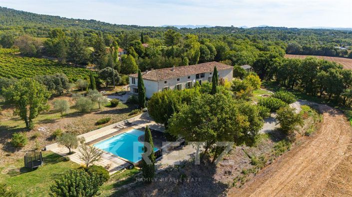 Image No.1-10 Bed House for sale