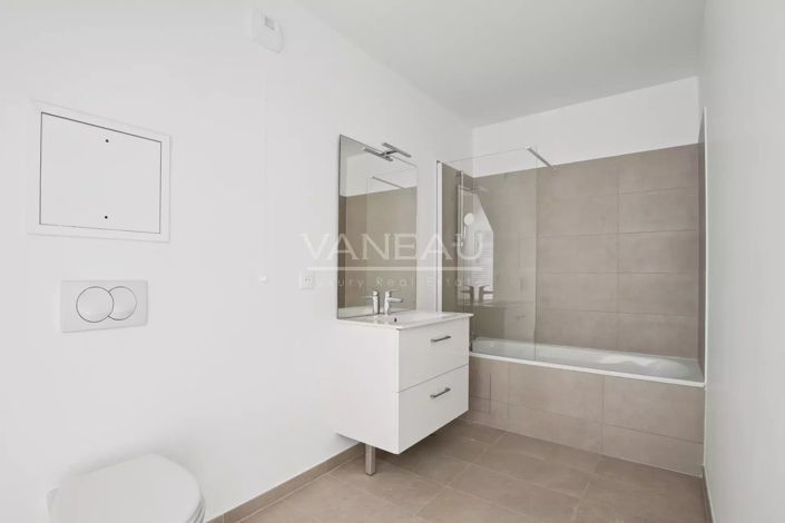 Image No.17-3 Bed Apartment for sale