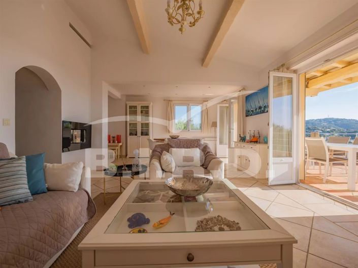 Image No.4-4 Bed House for sale