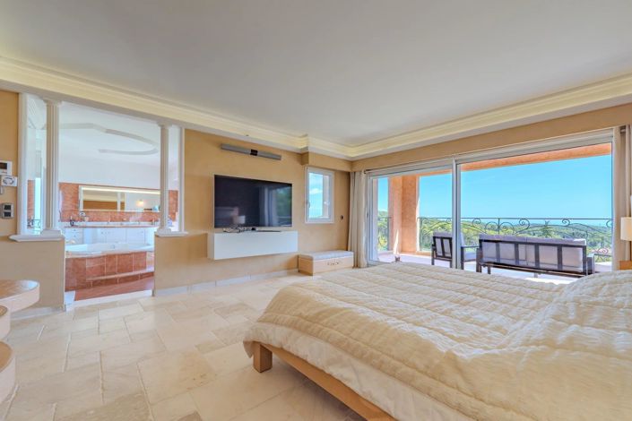 Image No.13-7 Bed House for sale