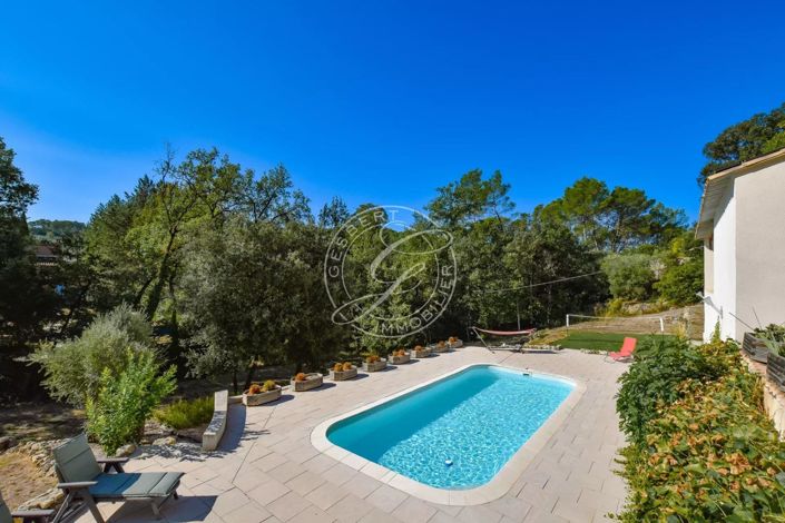 Image No.30-6 Bed House for sale