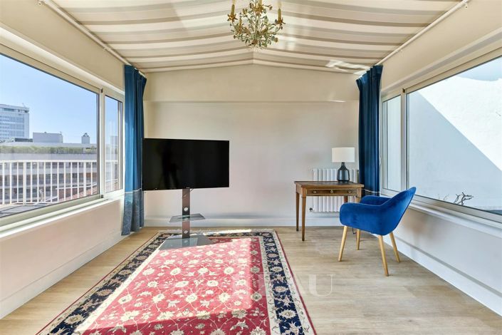 Image No.12-2 Bed Apartment for sale