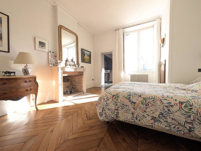 Image No.15-7 Bed House for sale