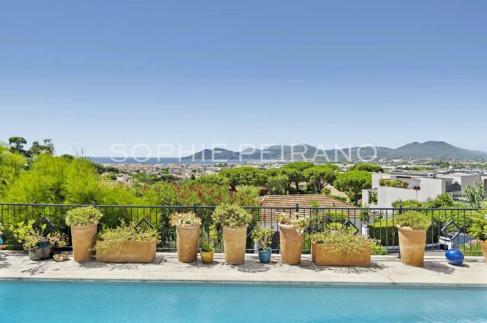 Image No.2-5 Bed House for sale