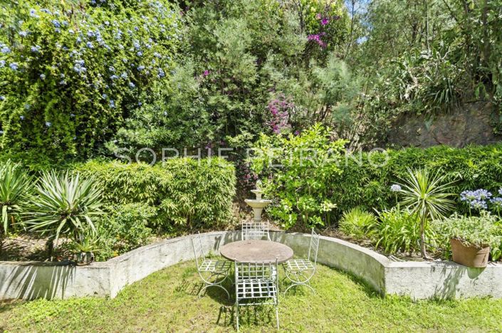 Image No.7-5 Bed House for sale