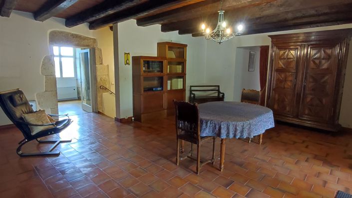 Image No.12-8 Bed House for sale