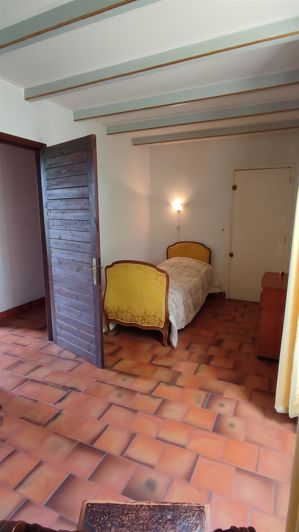 Image No.15-8 Bed House for sale