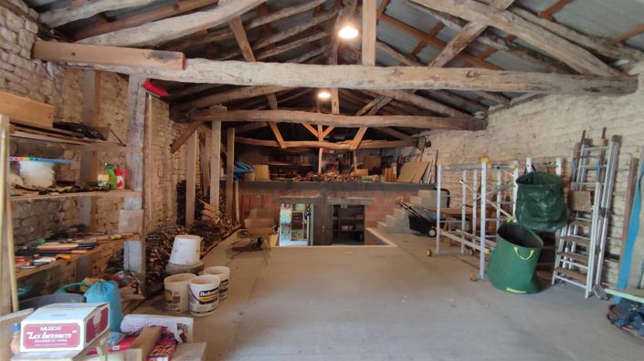 Image No.28-8 Bed House for sale