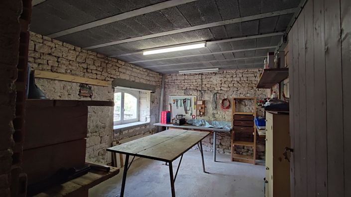 Image No.29-8 Bed House for sale