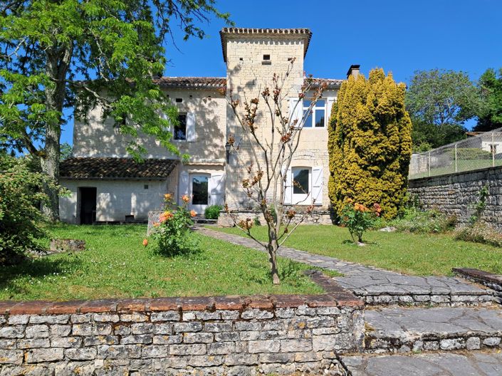 Image No.3-8 Bed House for sale