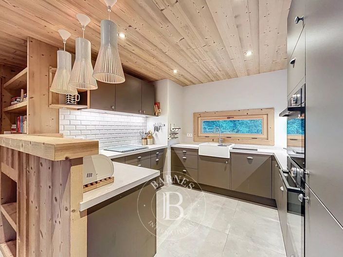 Image No.10-3 Bed Apartment for sale