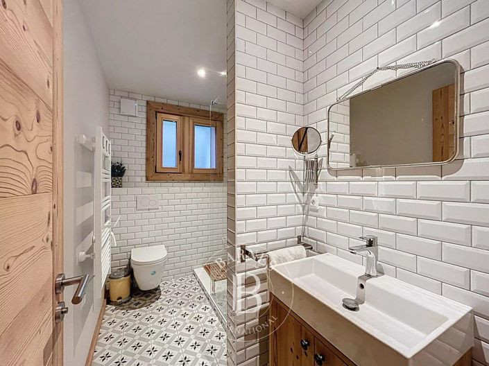 Image No.19-3 Bed Apartment for sale