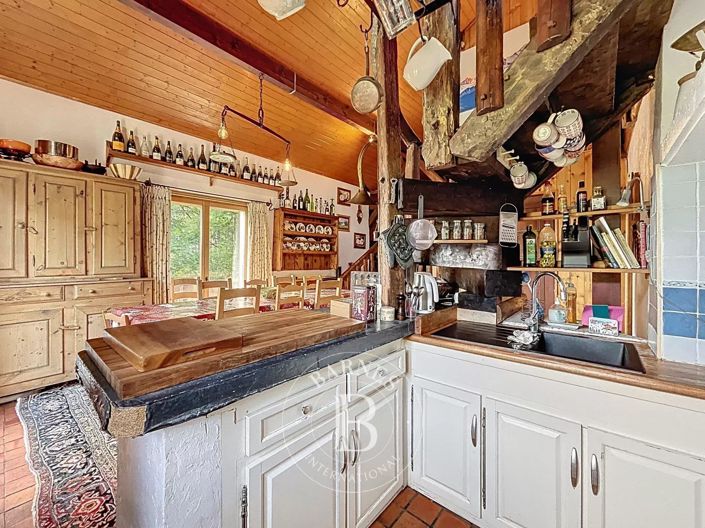 Image No.14-6 Bed House for sale