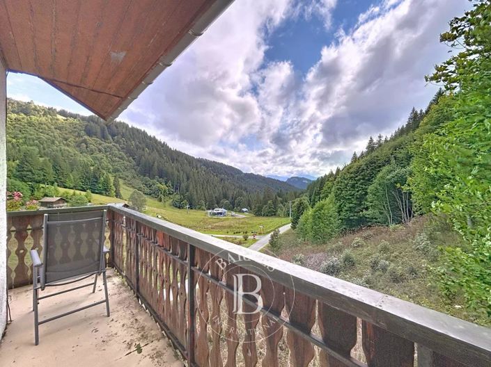 Image No.24-6 Bed House for sale