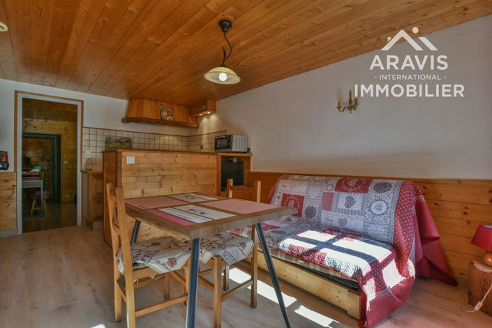 Image No.11-3 Bed House for sale