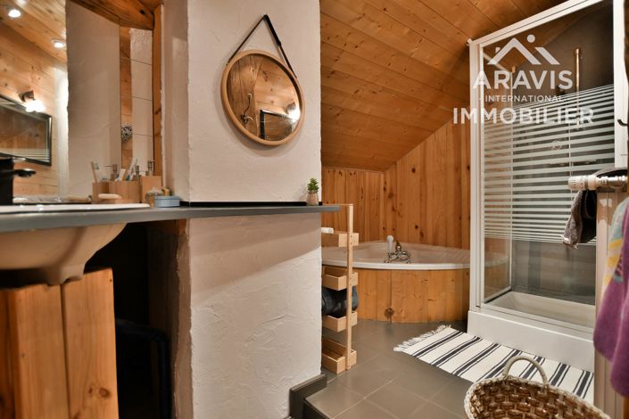 Image No.7-3 Bed House for sale