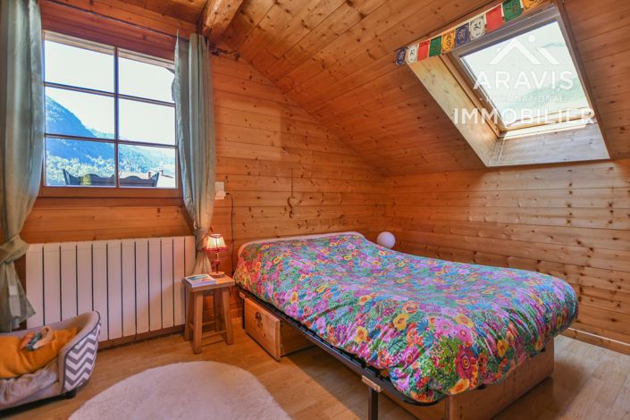 Image No.9-3 Bed House for sale