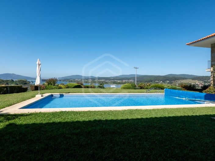 Image No.16-7 Bed House for sale