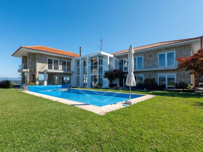 Image No.2-7 Bed House for sale