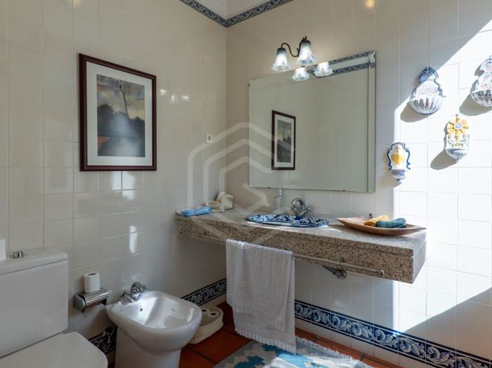 Image No.38-7 Bed House for sale