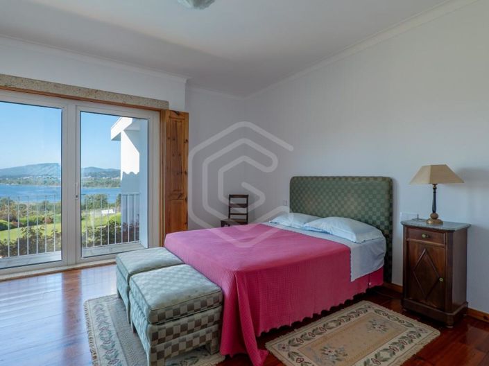 Image No.52-7 Bed House for sale