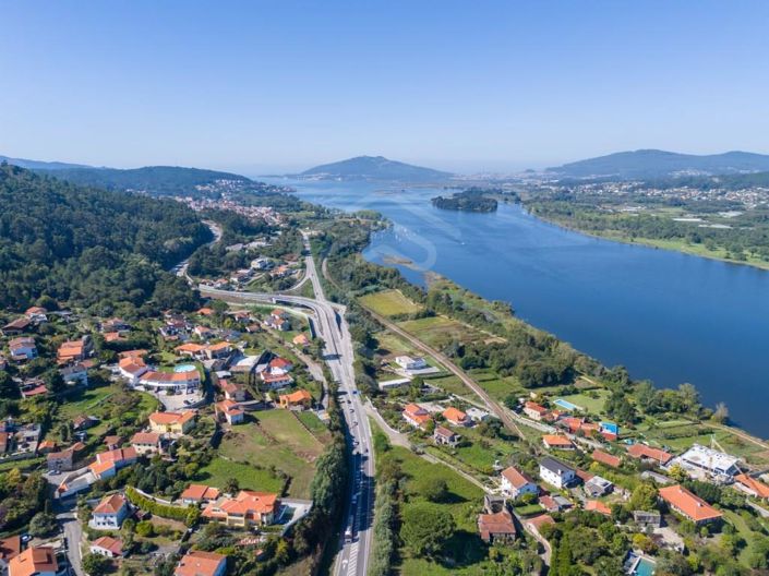 Image No.8-7 Bed House for sale