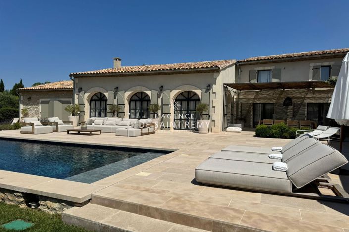 Image No.1-5 Bed House for sale