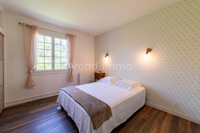 Image No.6-3 Bed House for sale