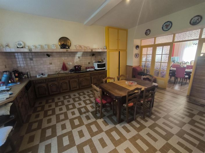 Image No.7-5 Bed House for sale