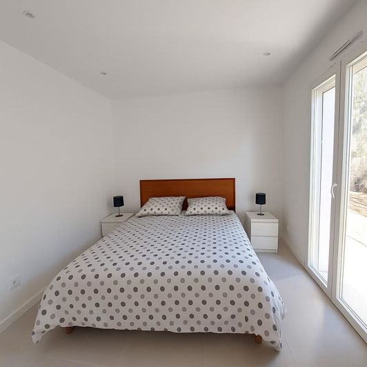 Image No.5-4 Bed House for sale