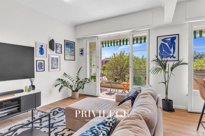 Image No.10-3 Bed Apartment for sale