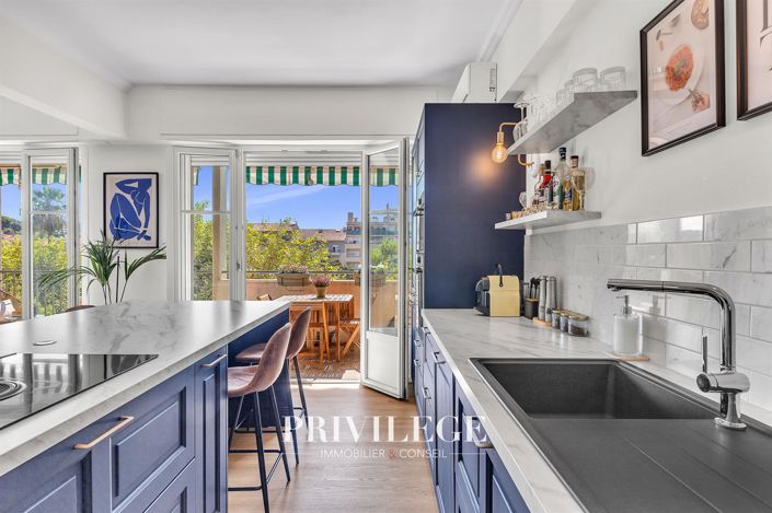 Image No.11-3 Bed Apartment for sale