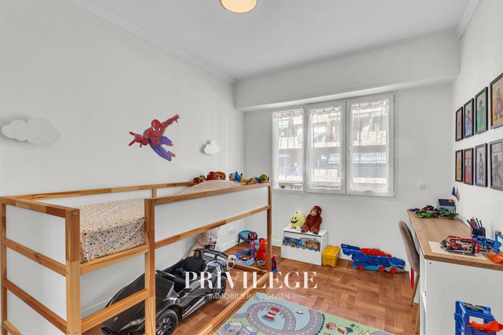 Image No.23-3 Bed Apartment for sale