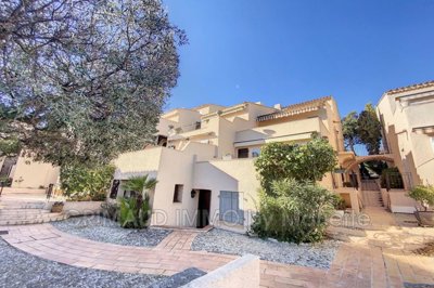 1 - Grimaud, Apartment